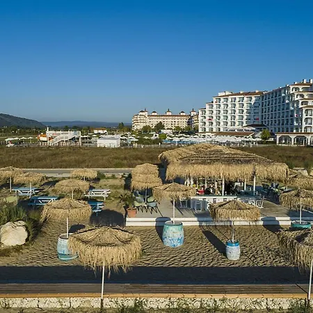 Sunrise 아파트호텔 오브조르