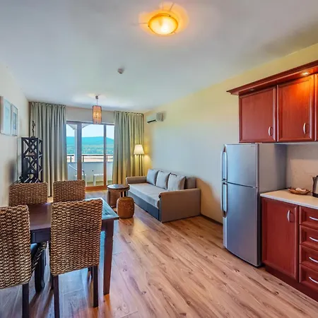 Sunrise 아파트호텔 4*