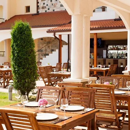 Ξενοδοχείο με διαμερίσματα Sunrise 4*