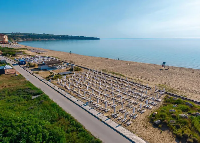 Sunrise Aparthotel 4*